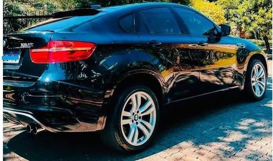 BMW X6 4.4 M 4X4 COUPÉ V8 32V BI-TURBO GASOLINA 4P AUTOMÁTICO BMW X6 4.4 M 4X4 COUPÉ V8 32V BI-TURBO GASOLINA 4P AUTOMÁTICO